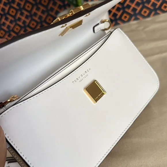 NWT ,Tory Burch Britten soft chain wallet W Wristlet White and Gold Wome… - Picture 7 of 15